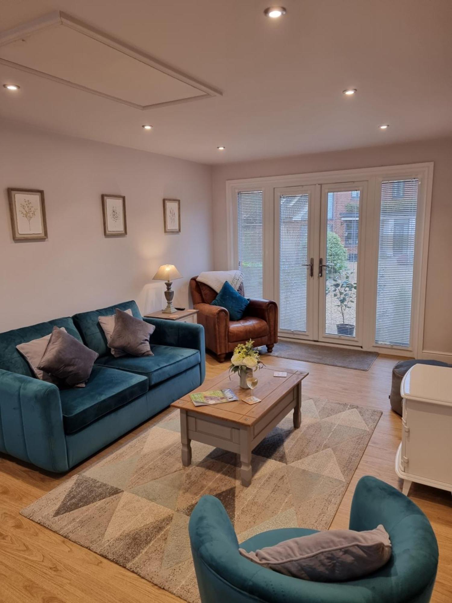 Begonia Cottage Briston Extérieur photo